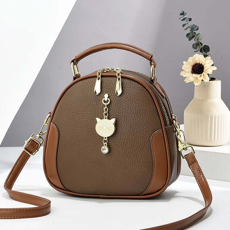 Manufacturer's Trendy Large Capacity Womens Handbag Casual Multi-Layer with Rivet Decoration Low Price Zipper Closure