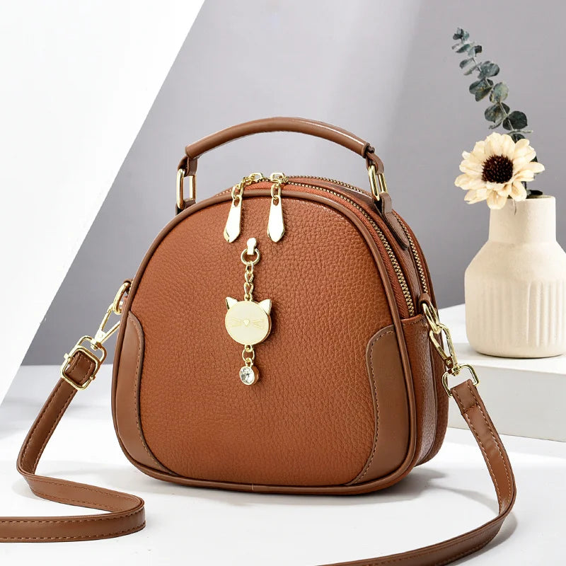 Manufacturer's Trendy Large Capacity Womens Handbag Casual Multi-Layer with Rivet Decoration Low Price Zipper Closure