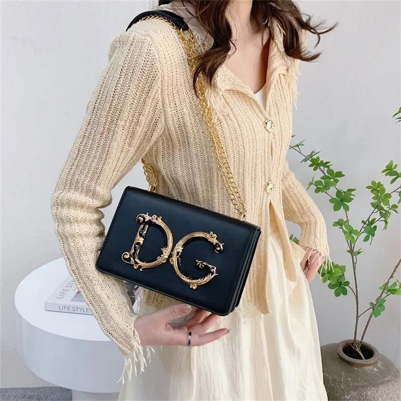 Women hand bag  Banquet Square Women's Fashionable Versatile Chain School Bags Girls Shoulder Crossbody Birth Ladies White Bag with Zip Closure