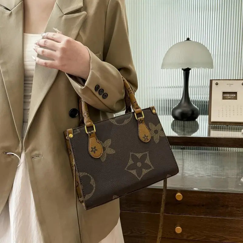Fashion New 2025 Women's All-Match Niche Design Instagram Single-Shoulder Hand-Held Crossbody Large-Capacity Floral Print Square