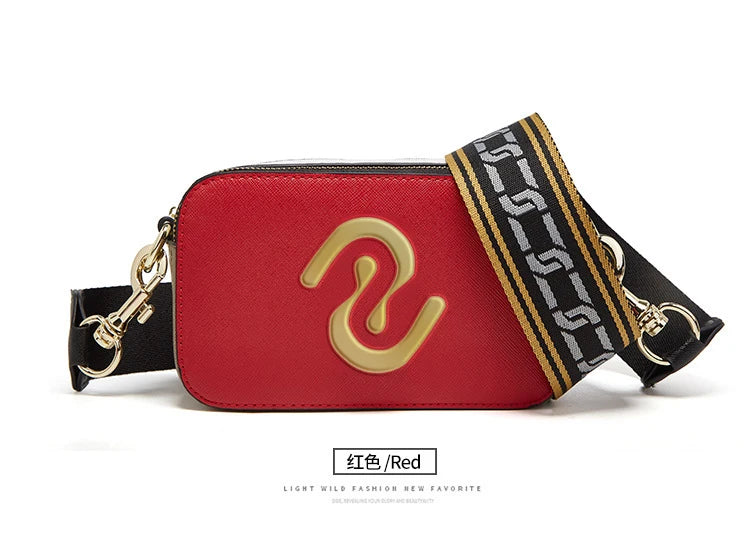 New Fashion Camera Bag Hand Woven Wide Shoulder Strap Crossbody Fashion Temperament Bag Large Capacity Small square Bag